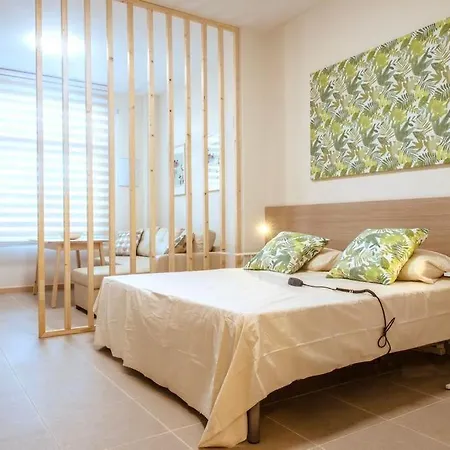 Centrico Pmr Playa Apartment Malaga